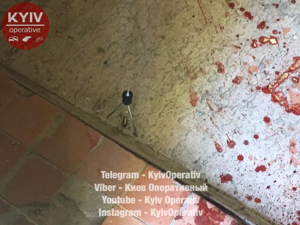 Стреляли в голову: в Киеве случилось ограбление на крупную сумму денежных средств Стреляли в голову: в Киеве случилось ограбление на крупную сумму денежных средств