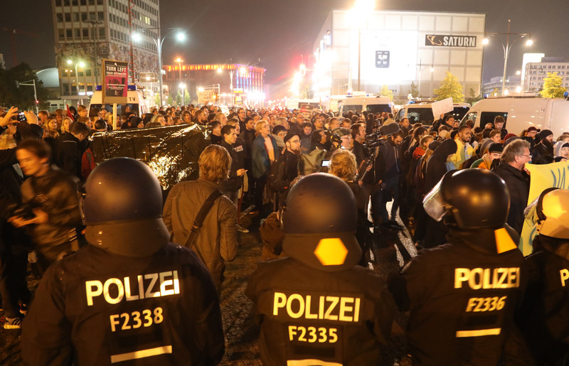 В Германии прошли протесты против вхождения ультраправых в парламент