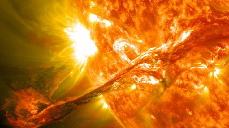 Солнечные вспышки приводят к магнитным бурям на Земле
