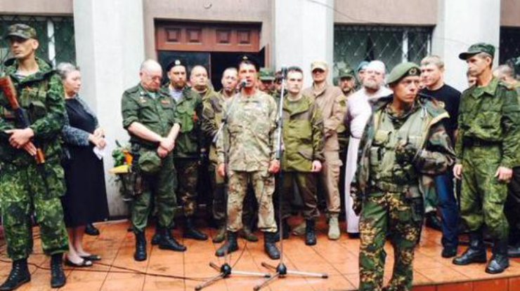 Банда Дремова вербовала не только мужчин но и женщин в Луганской области Банда Дремова вербовала не только мужчин но и женщин в Луганской области