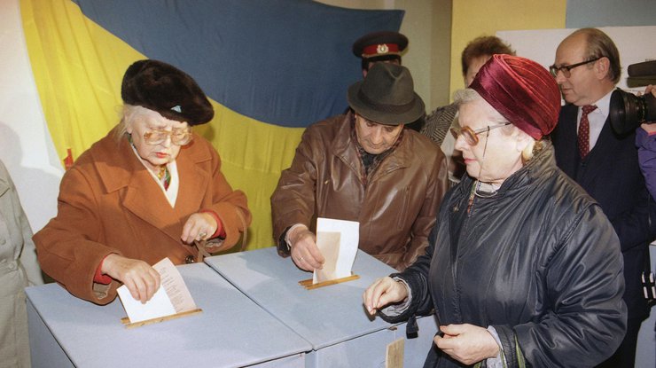 Не менее 80% граждан Донбасса 25 лет назад проголосовали за независимость Украинского государства