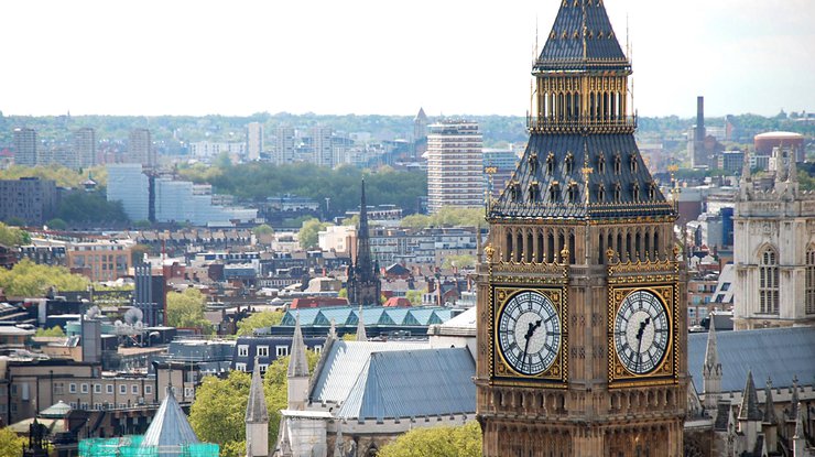 В столице Англии остановят легендарные часы Big Ben,
