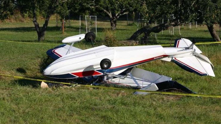 В небе над Чехией столкнулись два самолета