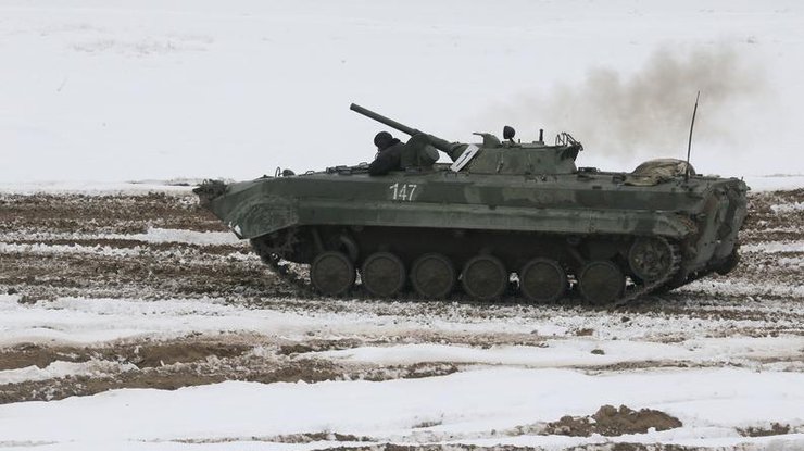 СНБО: РФ продолжает стягивать войска к границе Украинского государства СНБО: РФ продолжает стягивать войска к границе Украинского государства