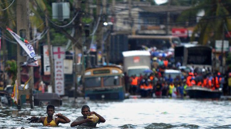 На Шри-Ланке в итоге наводнений умер украинец