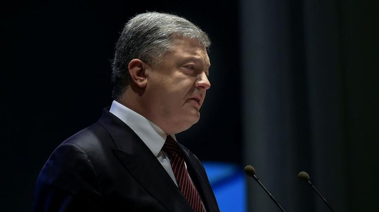 http://www.podrobnosti.ua/media/pictures/2017/2/16/thumbs/740x415/poroshenko-nagradil-deputata-za-boevye-zaslugi_rect_feb02f95871023ec48972e27822511db.jpeg
