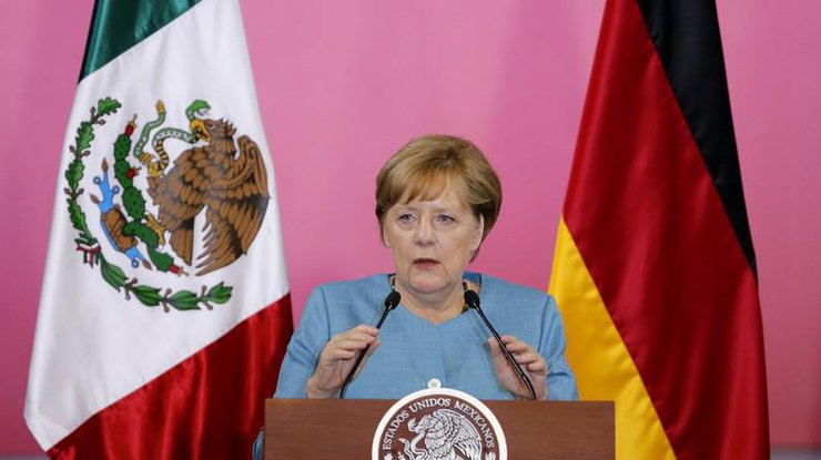 Меркель призвала Англию как можно скорее начать переговоры по Brexit