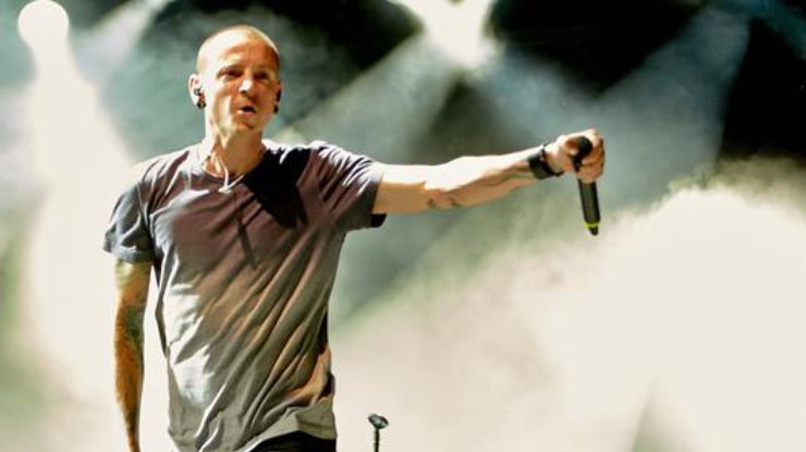 Власти назвали официальную причину смерти солиста Linkin Park Власти назвали официальную причину смерти солиста Linkin Park
