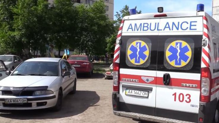 В Киеве неизвестные напали на группу городских чиновников — Драка со стрельбой В Киеве неизвестные напали на группу городских чиновников — Драка со стрельбой