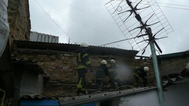 Взрыв и обрушение в одесской квартире: сильно пострадал хозяин жилья Взрыв и обрушение в одесской квартире: сильно пострадал хозяин жилья