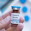 Испания обязалась помочь Украине получить вакцину от коронавируса