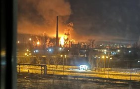 росія збільшила імпорт бензину з Білорусі через атаки на НПЗ - Reuters