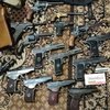 СБУ затримала "чорних зброярів", які продавали криміналітету трофейну зброю