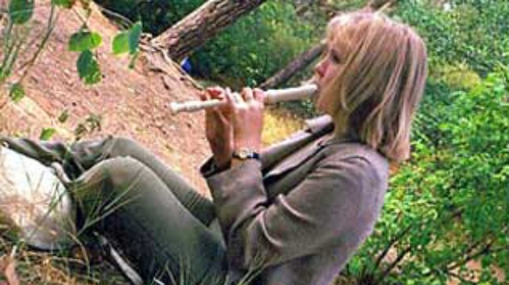 В Эстонии археологи обнаружили уникальную древнюю флейту