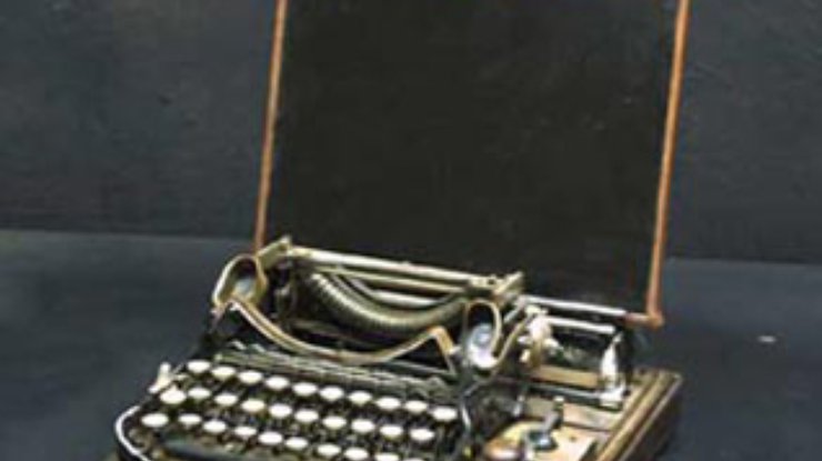 Японцы сделали ноутбук в стиле печатной машинки