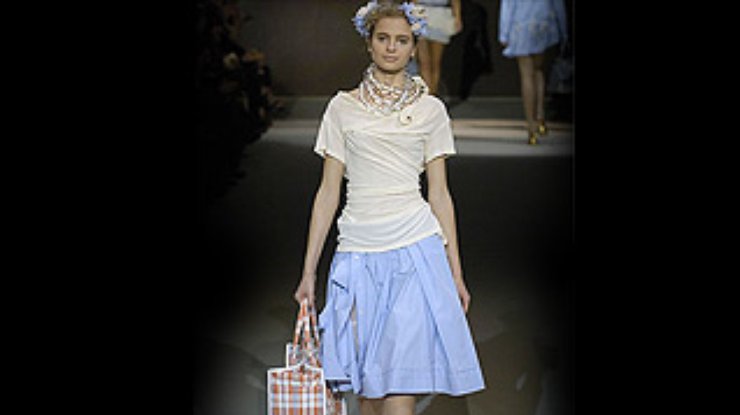 Vuitton предлагает модницам клетчатые сумки "челноков"