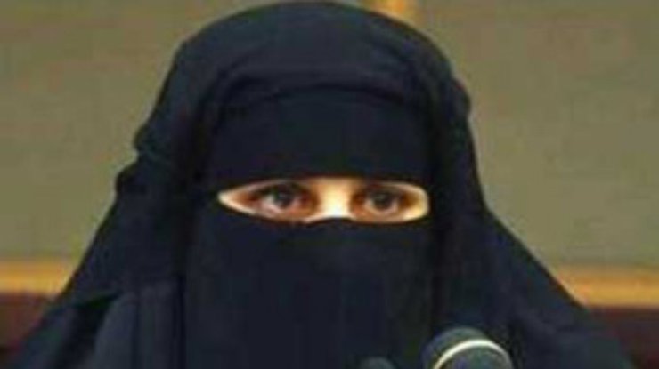 Вызывающая одежда исламского адвоката сорвала заседание