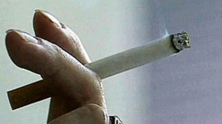 В Литве хотят запретить курильщикам приближаться к некурящим