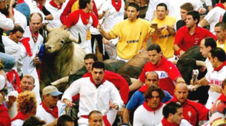 В Испании проходят бычьи бега
