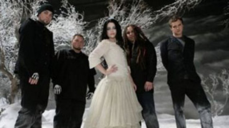 Evanescence отправятся в тур с новым составом группы
