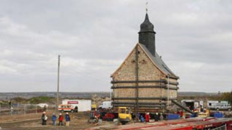 660-тонную церковь перевезут на 12 километров
