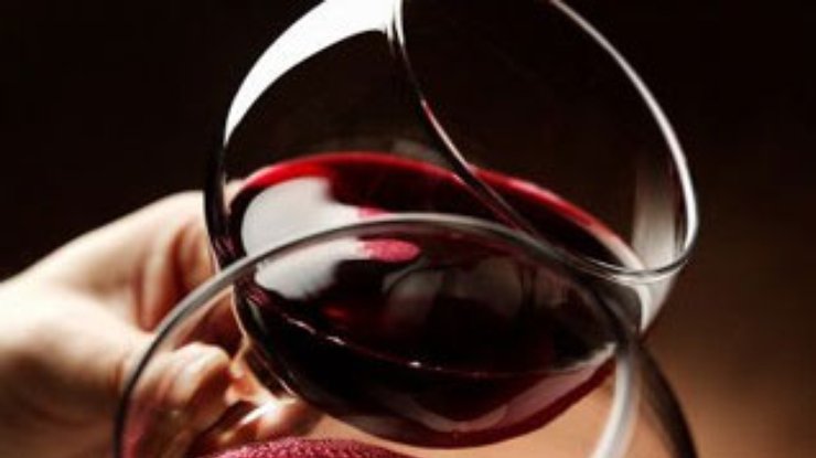 Медики посоветовали лечить диабет красным вином