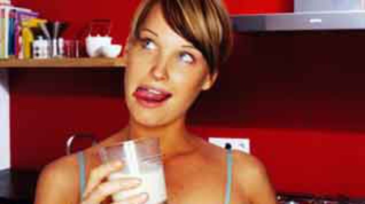 Четыре стакана молока в день снижают риск переломов на 70%
