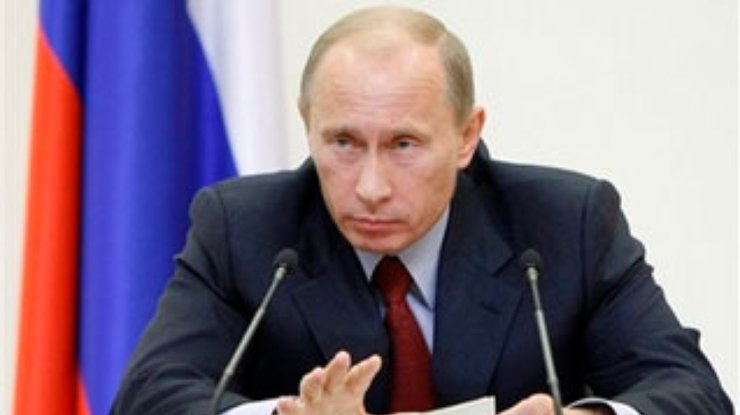 Опрос: Россияне признают власть за Путиным