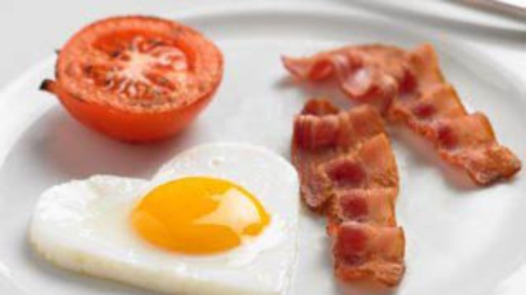 Яичница с беконом - идеальный завтрак, чтобы похудеть