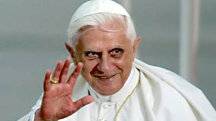 Папа римский: Мировой кризис доказал низменность земных благ