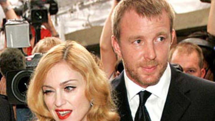 Мадонна отдаст Гаю Ричи 18 миллионов долларов и поместье