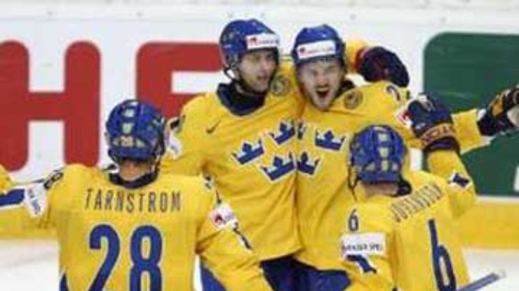 Швеция и Финляндия стали победителями групп на ЧМ по хоккею