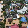Масштабные наводнения "погрузили" Таиланд под воду (фото)